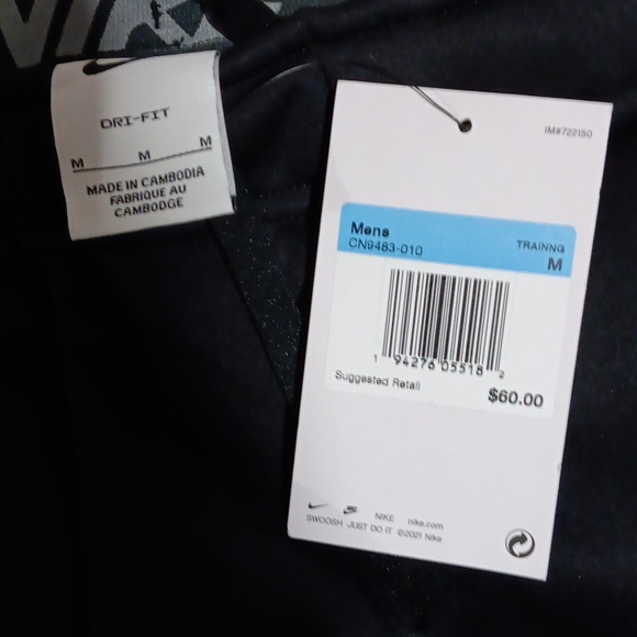 NIKE DRIFITHOODIE & JOGGERSNEW WITH TAGS